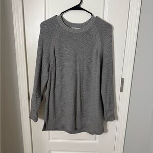 Old Navy Women's Gray Crew Neck Sweater